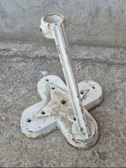 base sombrilla metal blanca 40x36x36 1u